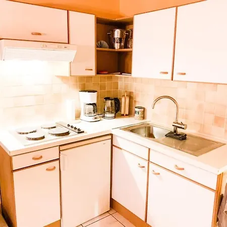 Bourgeoisie*** Hotel