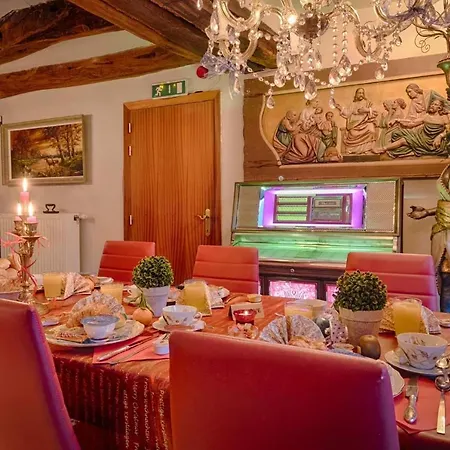 Hotel Bourgeoisie*** 3*